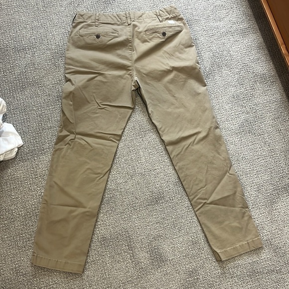 American Eagle slim straight khakis - Picture 3 of 3